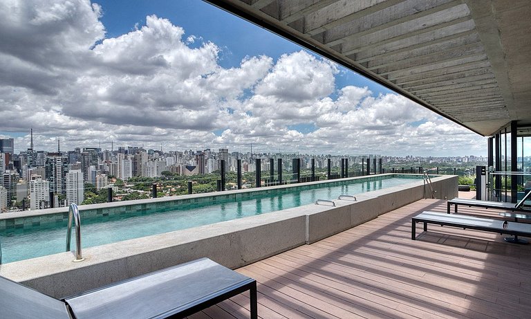 Be Pinheiros Eight